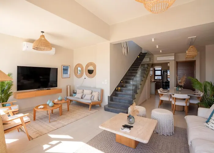 Villa Chic Cyan 4br With Private Pool Gurdaka