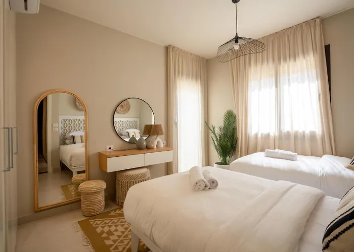 Chic Cyan 4br With Private Pool Villa