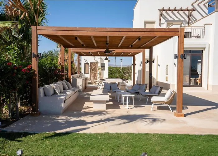 Chic Cyan 4br With Private Pool *