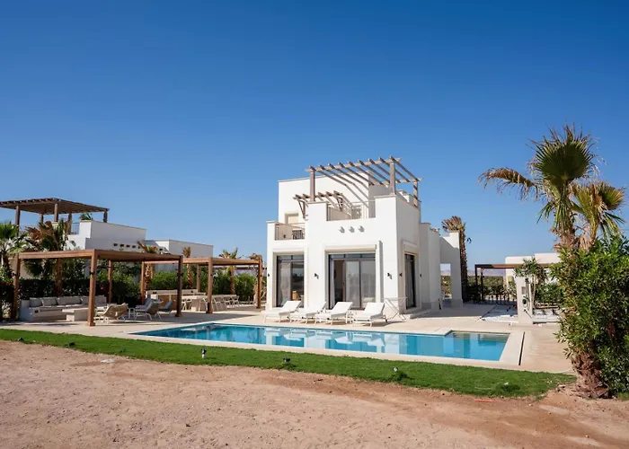 Villa Chic Cyan 4br With Private Pool Gurdaka